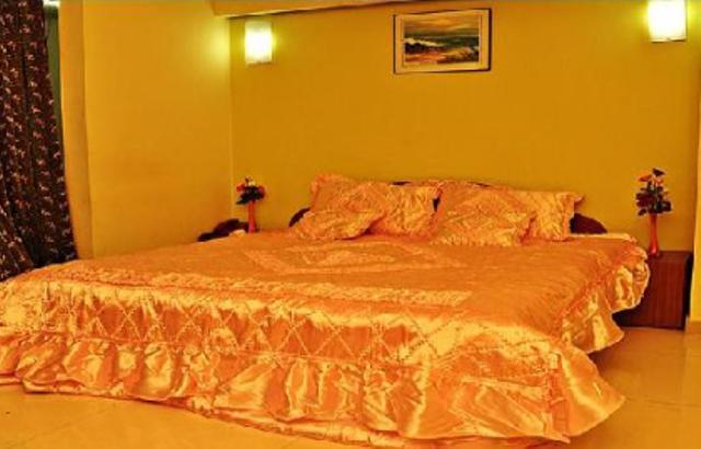 Golden Plaza Hotell Ahmedabad Eksteriør bilde